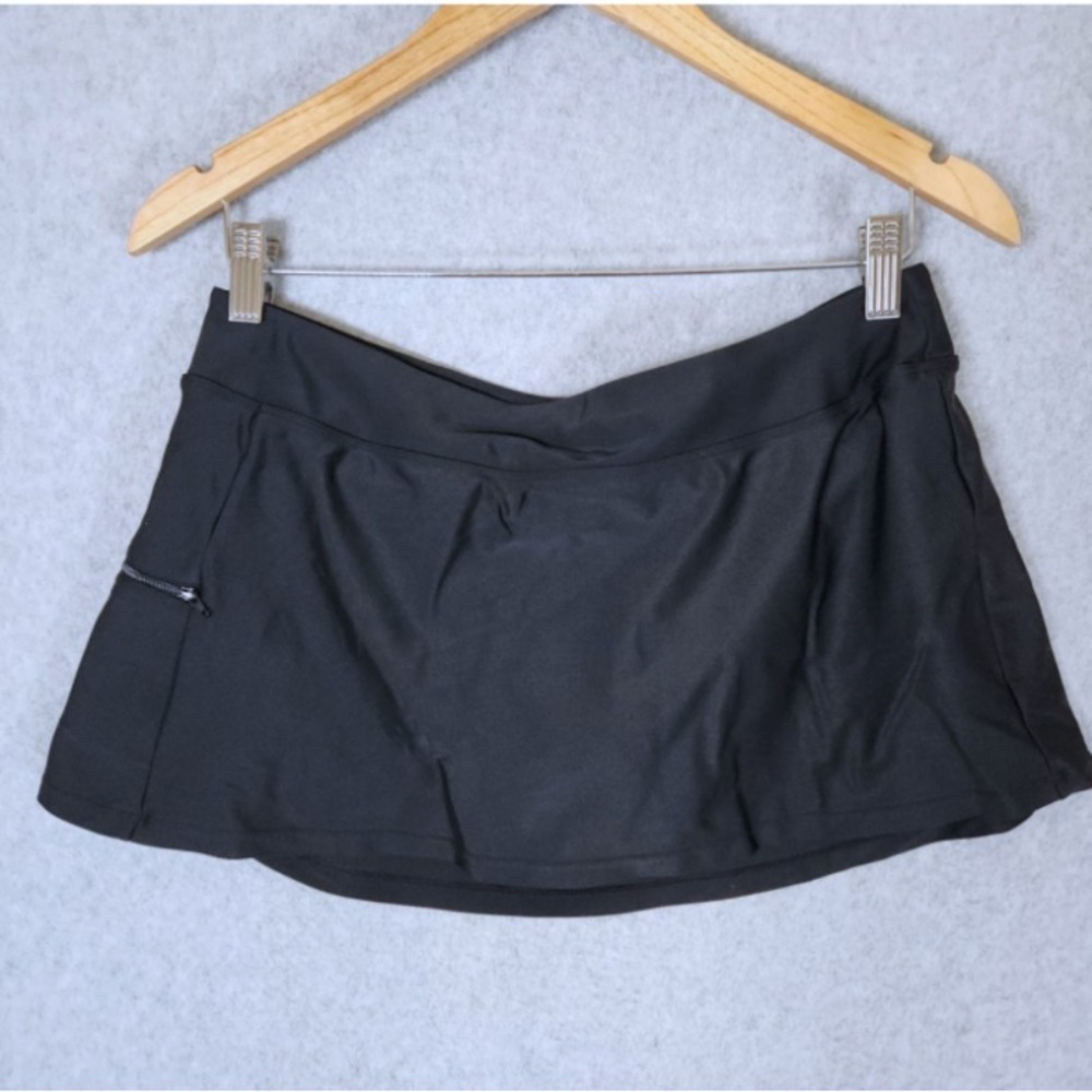 Aqua Couture Zipped Cargo Pocket Swim Skirt Women's Size Medium Black Lined